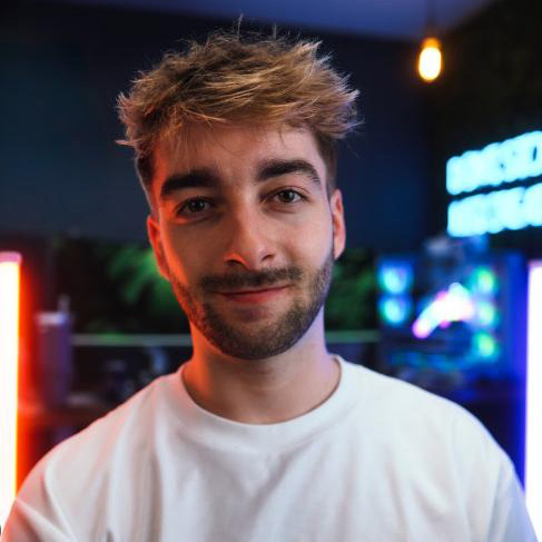 TikTok网红推广:英国科技测评分享类中腰部博主