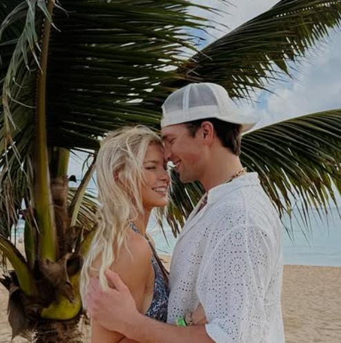 YouTube网红推广:美国情侣线下采访分享类博主